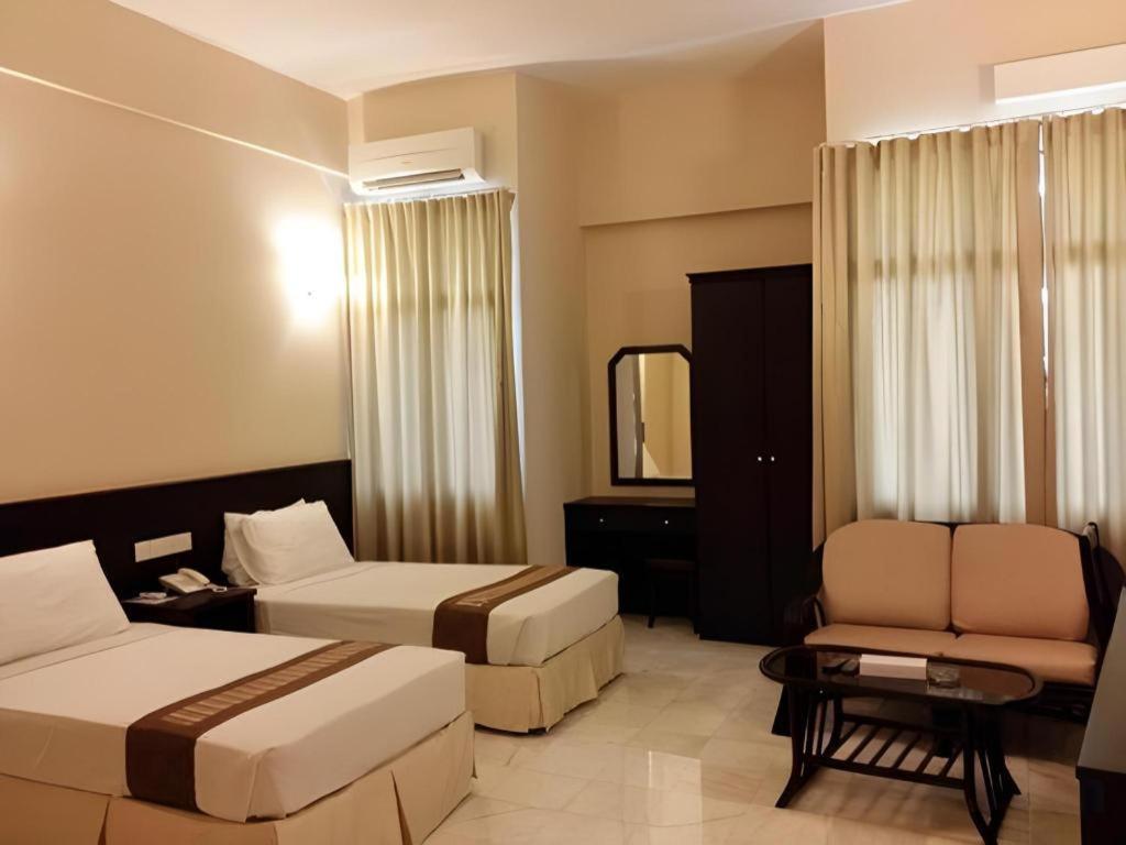 Stallions Suites Penang Jelutong Экстерьер фото