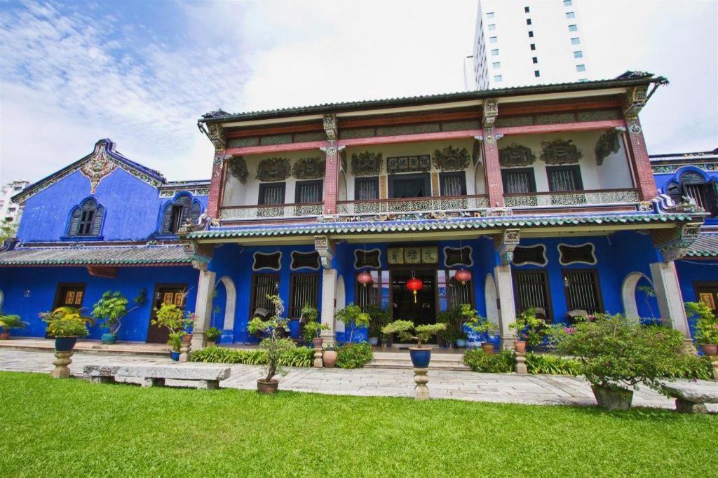 Stallions Suites Penang Jelutong Экстерьер фото