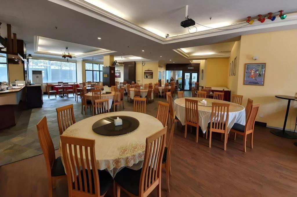 Stallions Suites Penang Jelutong Экстерьер фото