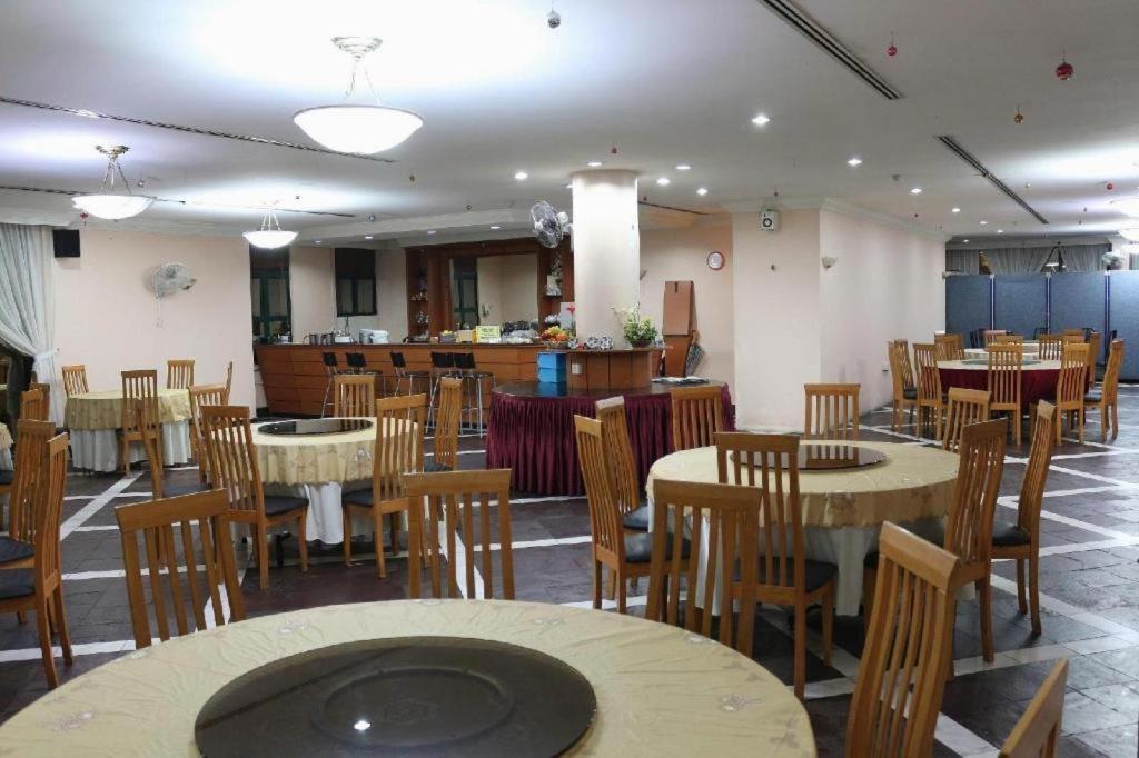 Stallions Suites Penang Jelutong Экстерьер фото