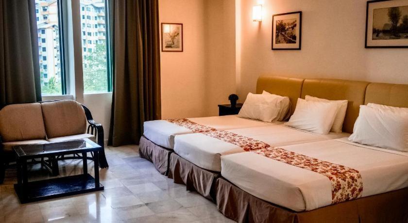 Stallions Suites Penang Jelutong Экстерьер фото