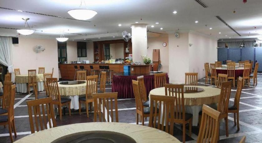 Stallions Suites Penang Jelutong Экстерьер фото